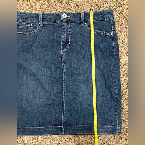 🌷Style & Co Denim Skirt 12 EUC - Picture 4 of 6